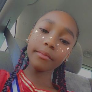 Meet your Posher, Chriziah